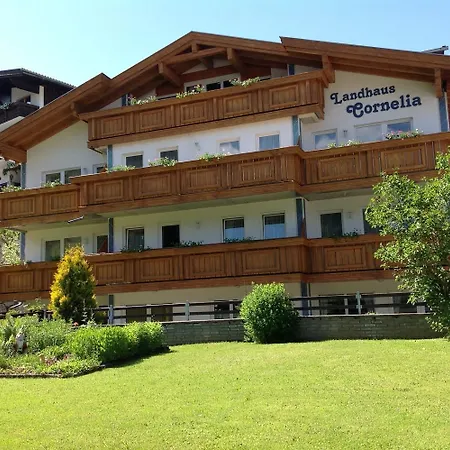 Apartment Aparthotels Berwang 3*