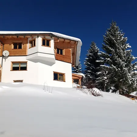 Aparthotels Berwang 3*